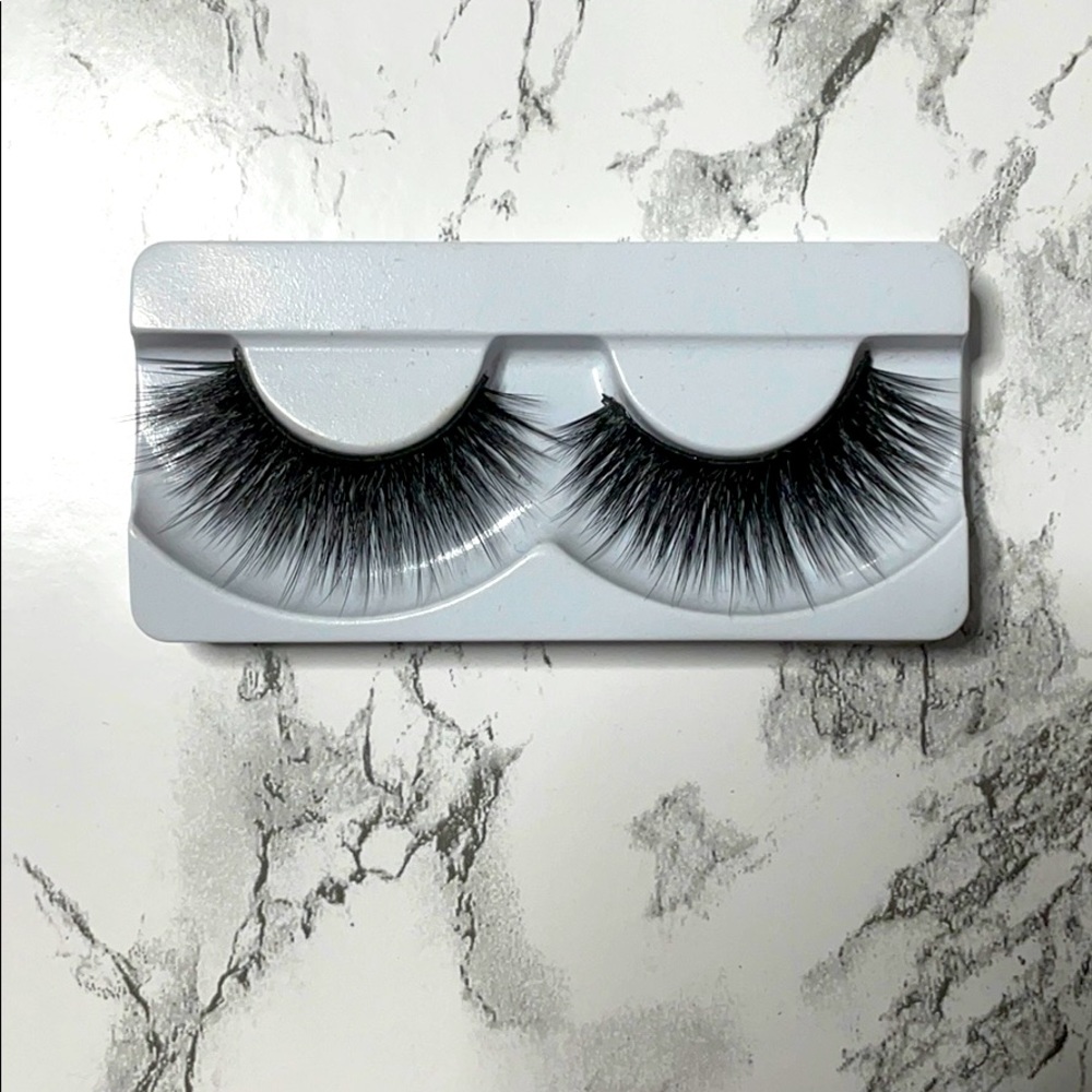 Full Lashes